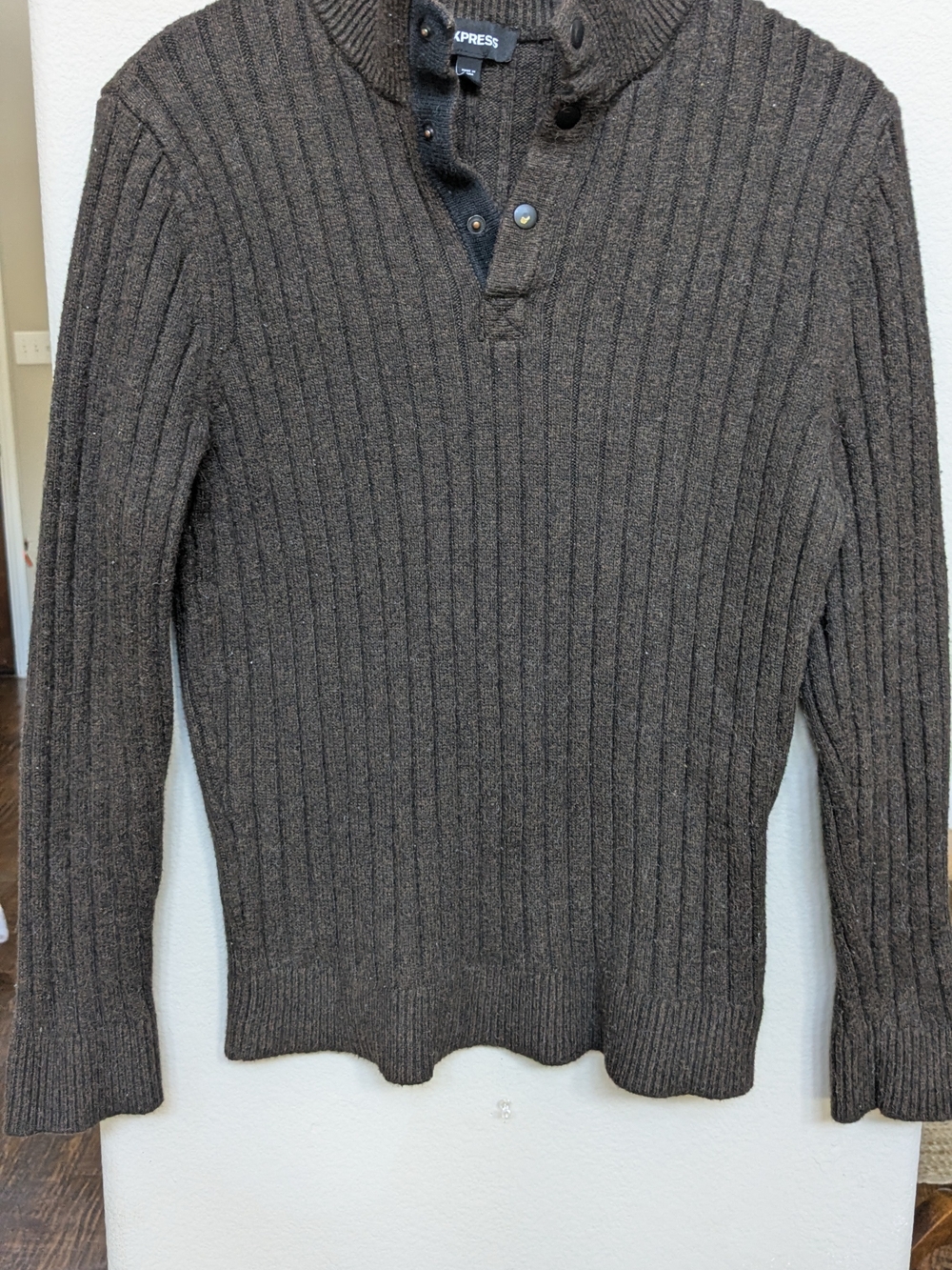 Express Men’s Brown Ribbed Snap-Button Pullover Sweater